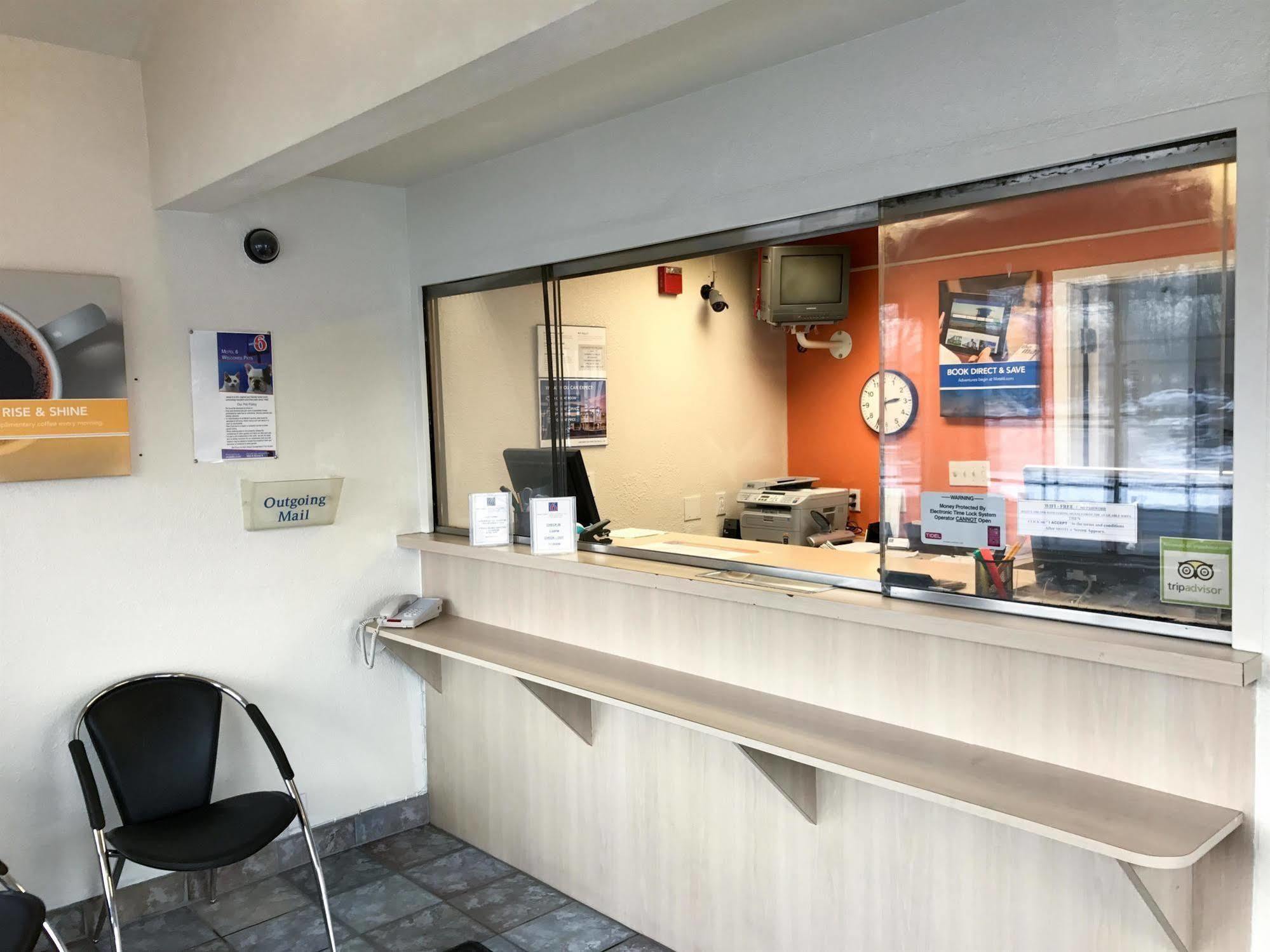 Motel 6-Enfield, Ct - Hartford Dış mekan fotoğraf